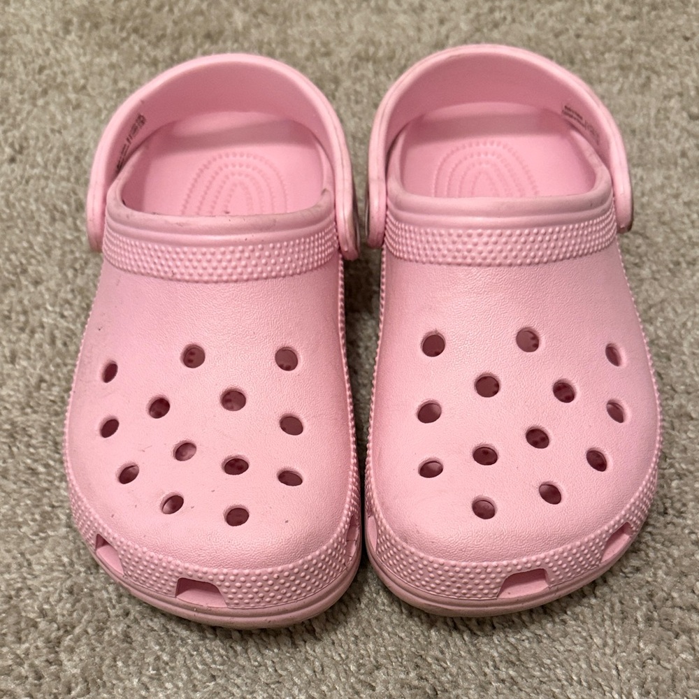 CROCS Pink Clogs